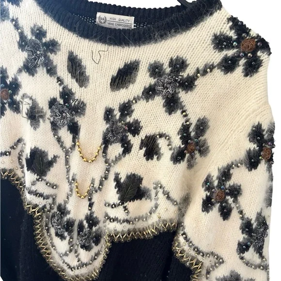 Embellished Black & Cream Floral Knit Sweater - Picture 4 of 4